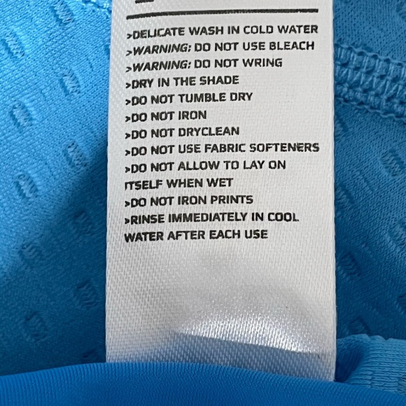 2XU Compression Tri Singlet | M - Picture 9 of 11